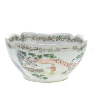 Appraisal: Chinese famille vert porcelain bowl Chinese famille vert porcelain bowl