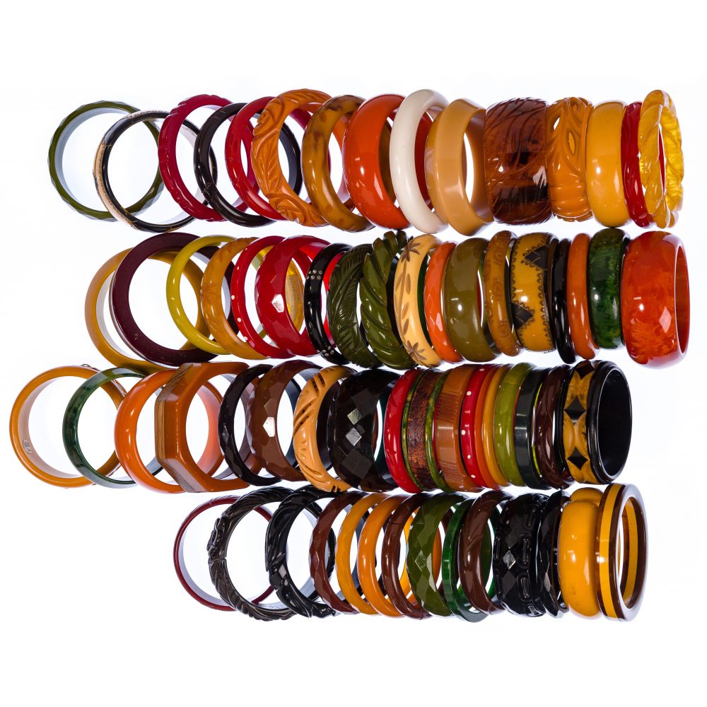 Appraisal: BAKELITE BANGLE BRACELET ASSORTMENT items of various sizes and colors