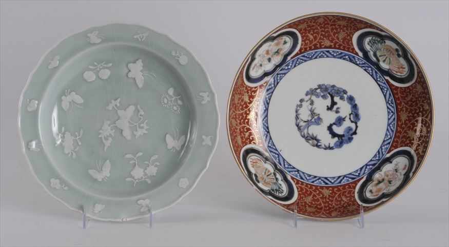 Appraisal: CHINESE CELADON-GLAZED SHALLOW BOWL AND AN IMARI PATTERN SHALLOW BOWL