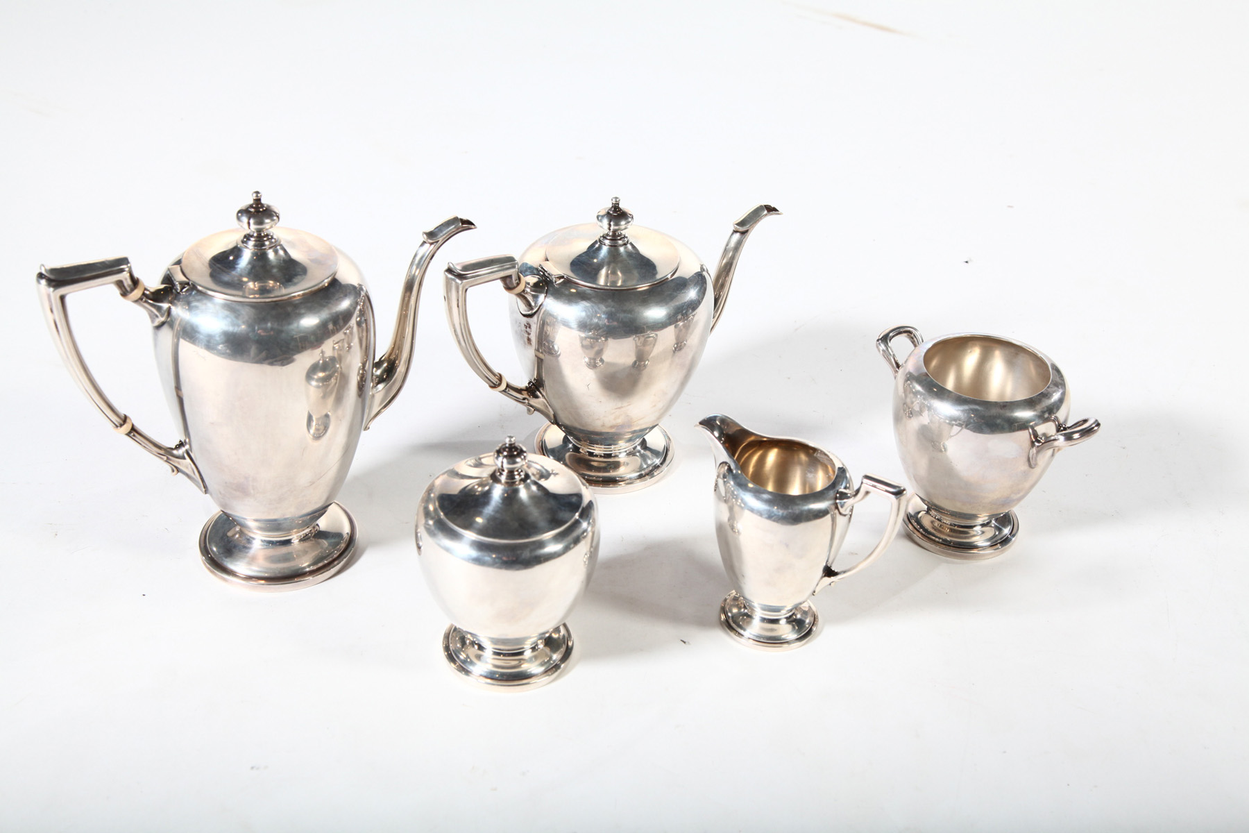 Appraisal: FIVE PIECE STERLING SILVER TEA SET New York early th