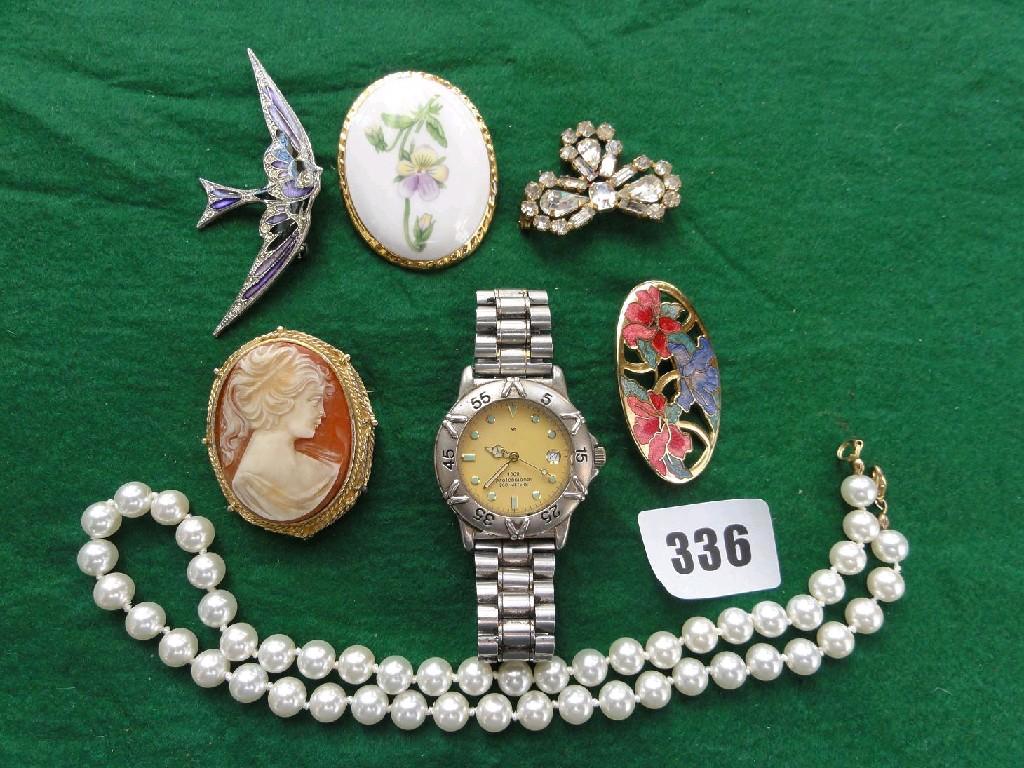 Appraisal: A collection of various costume jewellery including necklaces beads two