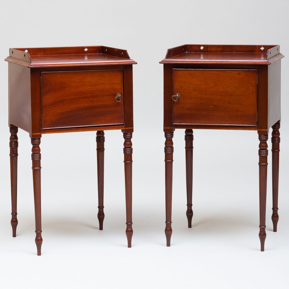 Appraisal: Pair of Sheraton Style Mahogany Bedside Tables of Recent Manufacture