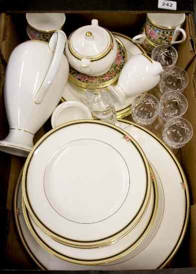 Appraisal: Wedgwood Clio Dinner and Coffee Set comprising x Charger Plates