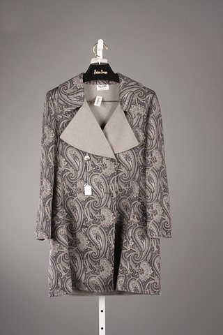 Appraisal: Bill Blass tan gray paisley print wool cashmere coat Good