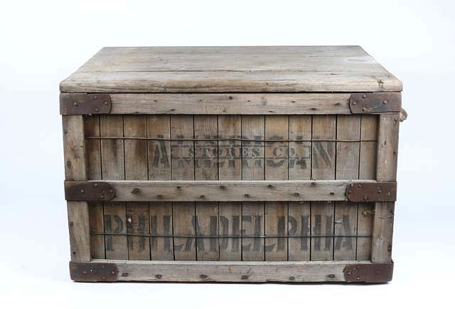 Appraisal: AN EARLY TH CENTURY PINE STORAGE BOX marked 'American Stores