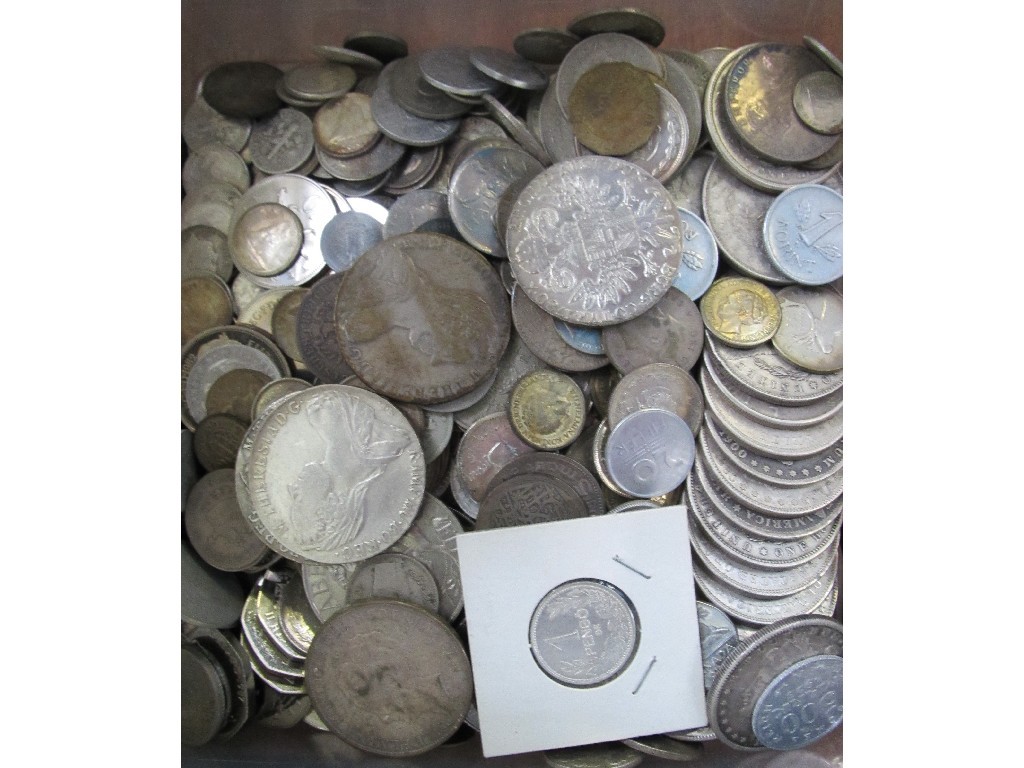 Appraisal: Box of loose coins - dollars etc