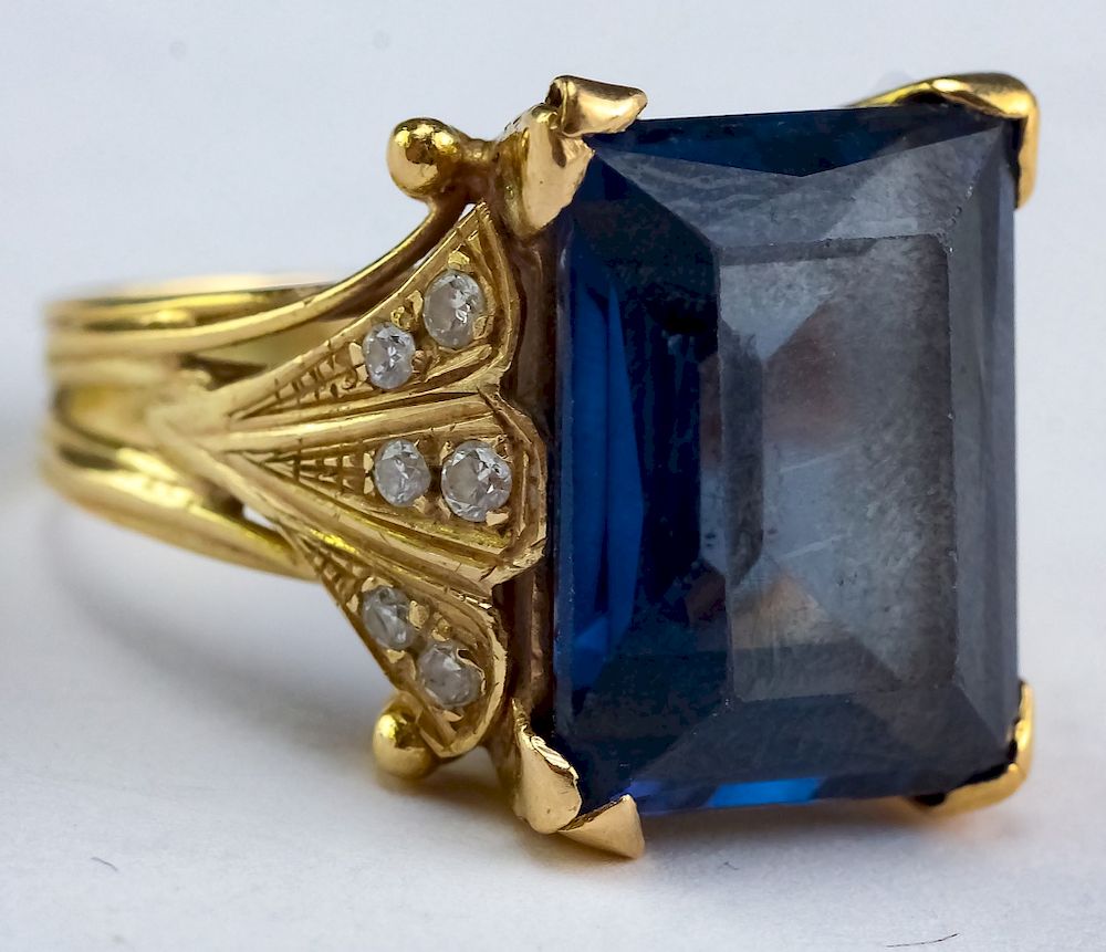 Appraisal: Elegant K Yellow Gold Alexandrite Diamond Ring Vintage gemstone ring