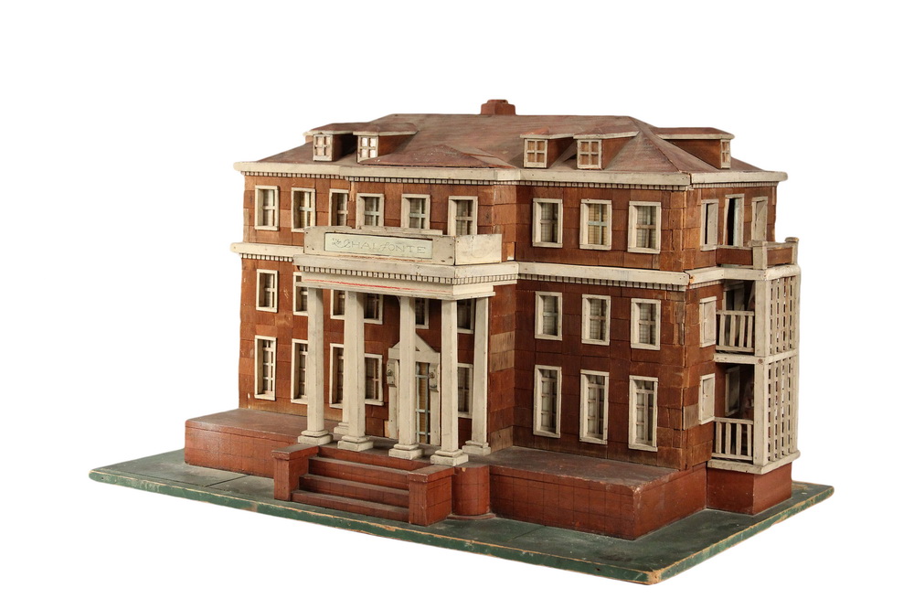 Appraisal: ARCHITECTURAL SCALE MODEL - Hotel Chalfonte Pinehurst N C in