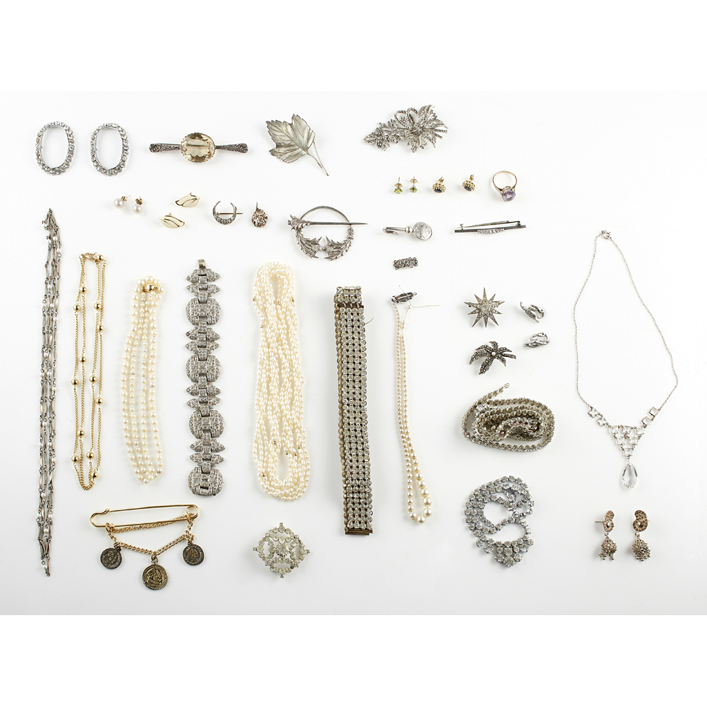 Appraisal: A collection of gem set and costume jewellery to include