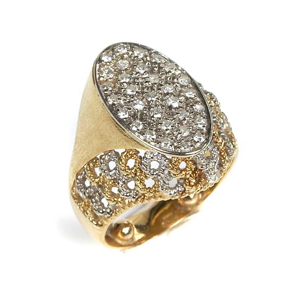 Appraisal: An k gold and diamond pave ring grs gross