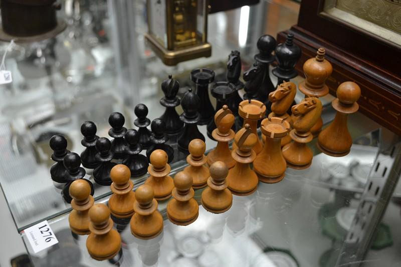 Appraisal: SET OF VICTORIAN ENGLISH STAUNTON BOXWOOD CHESS PIECES - COMPLETE