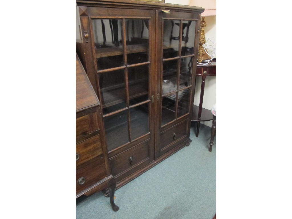 Appraisal: Oak two door glazed bookcase