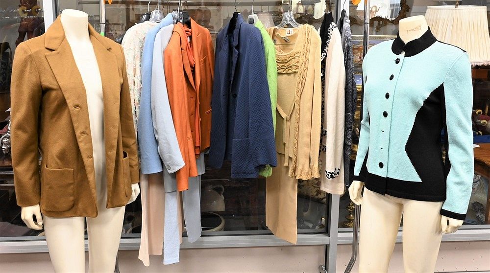 Appraisal: Delle Celle Designer Lot of Pieces to include linen blazer