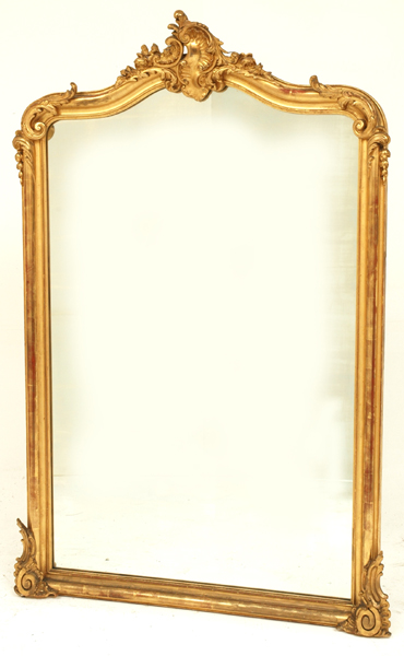 Appraisal: A TH CENTURY GILT FRAMED MIRROR The shaped plate within