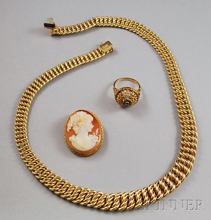 Appraisal: Three kt Gold Jewelry Items an Italian necklace lg in