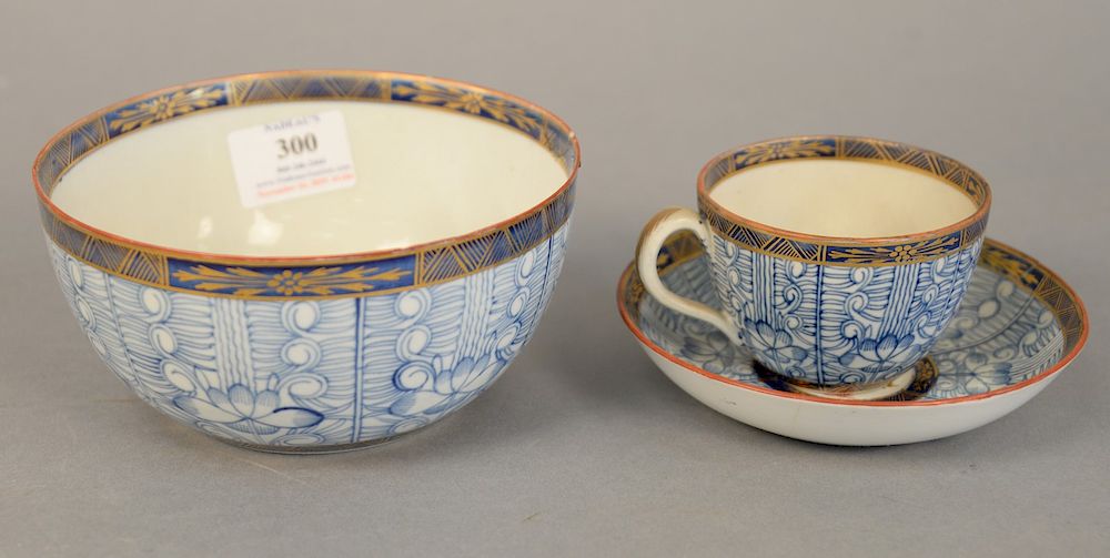 Appraisal: Chinese export cups and saucers blue and white with gilt