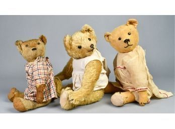 Appraisal: Three dressed boot button mohair bears all with five point