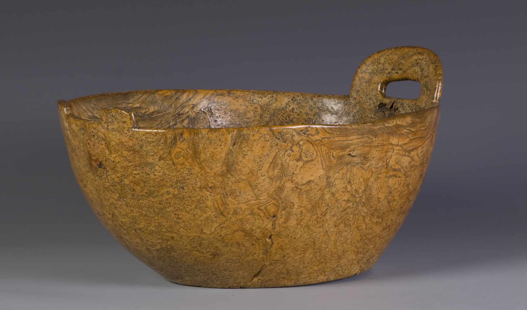 Appraisal: Early th Cent Burl Bowl w Handles Early th Cent