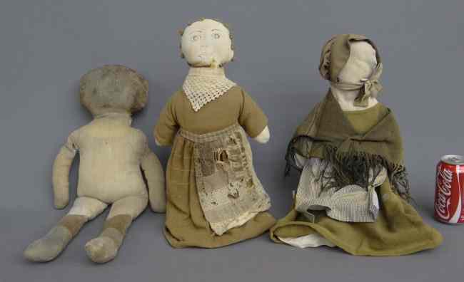 Appraisal: Lot early fabric dolls including Amish Imperfections