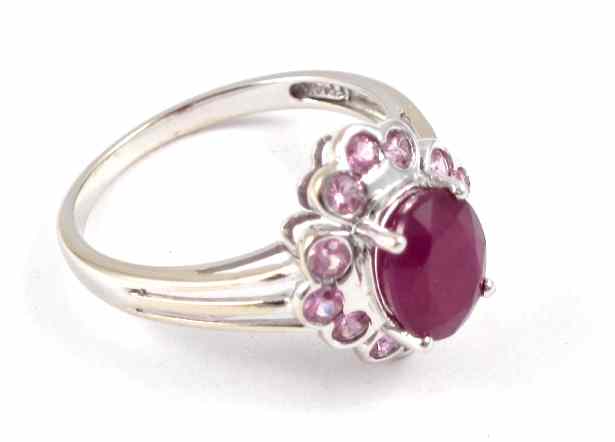 Appraisal: RUBY AND PINK SAPPHIRE RING k white gold set with