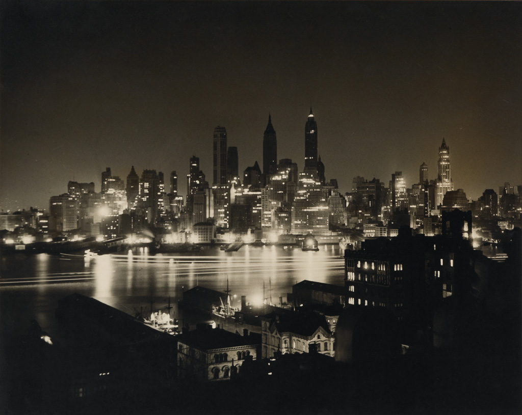 Appraisal: SAMUEL GOTTSCHO - Lower Manhattan skyline from Brooklyn Silver print