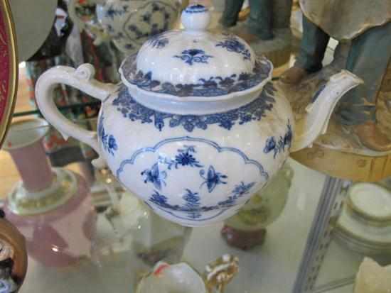 Appraisal: TH CENTURY BLUE AND WHITE CHINA TEAPOT RESTORED