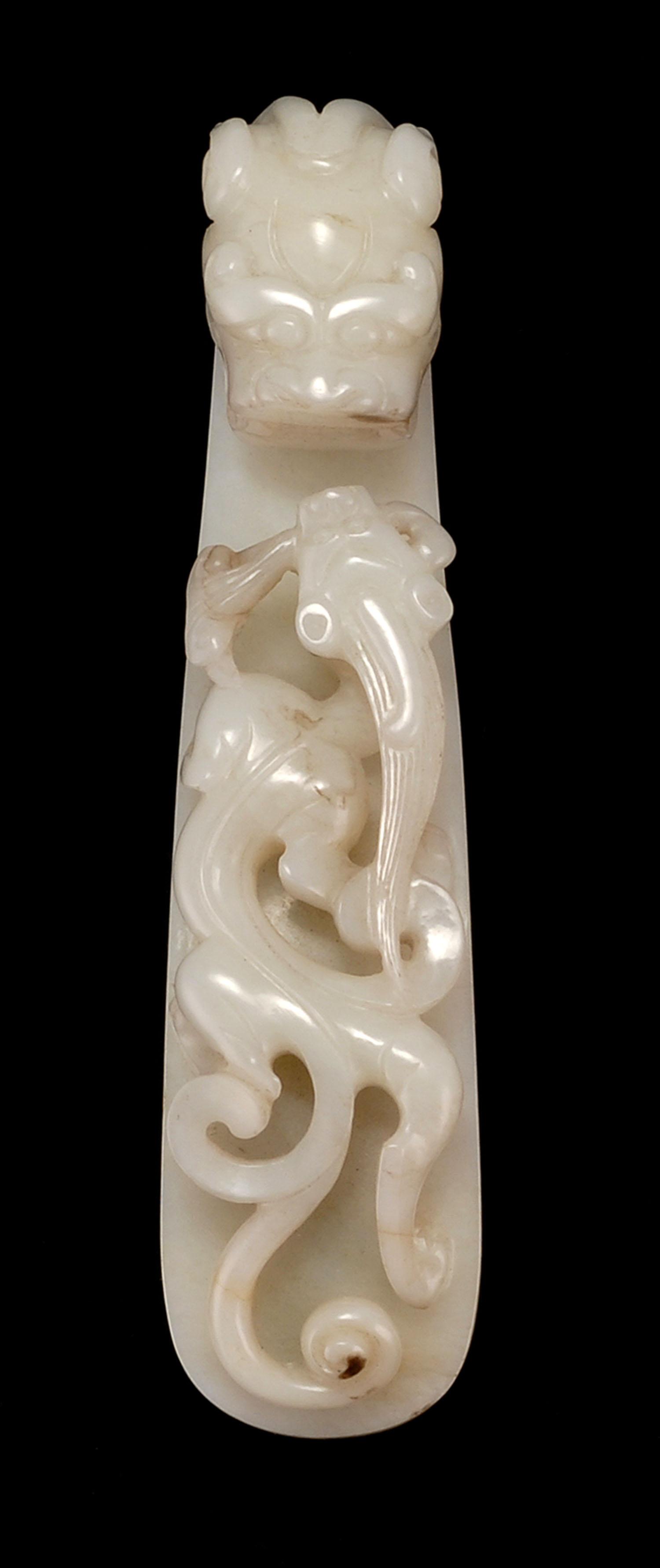 Appraisal: WHITE JADE GIRDLE HOOK th CenturyIn the form of a