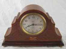 Appraisal: A Smiths day mantel clock in veneered mahogany case circa