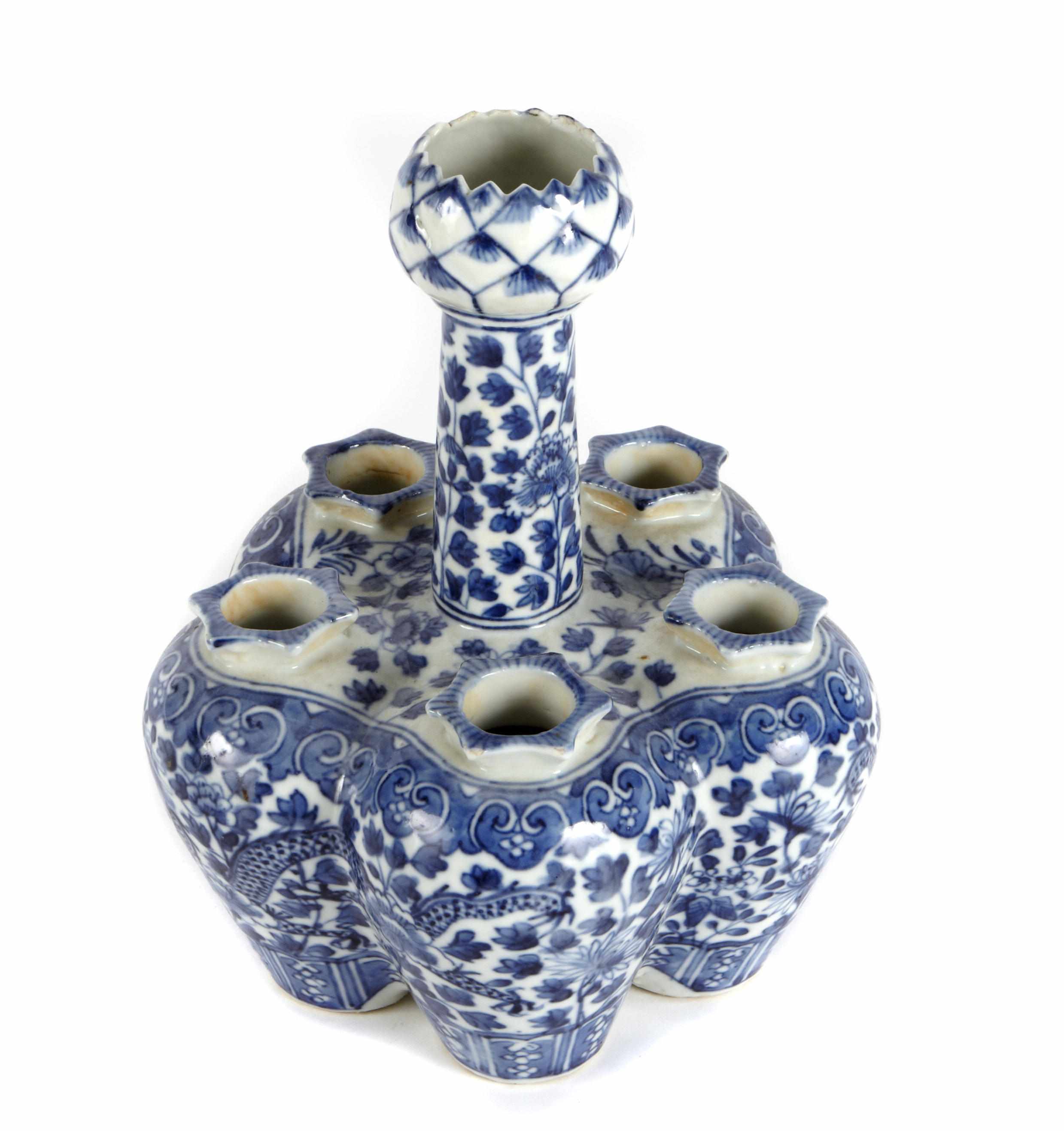 Appraisal: Property of various owners A Chinese blue and white porcelain