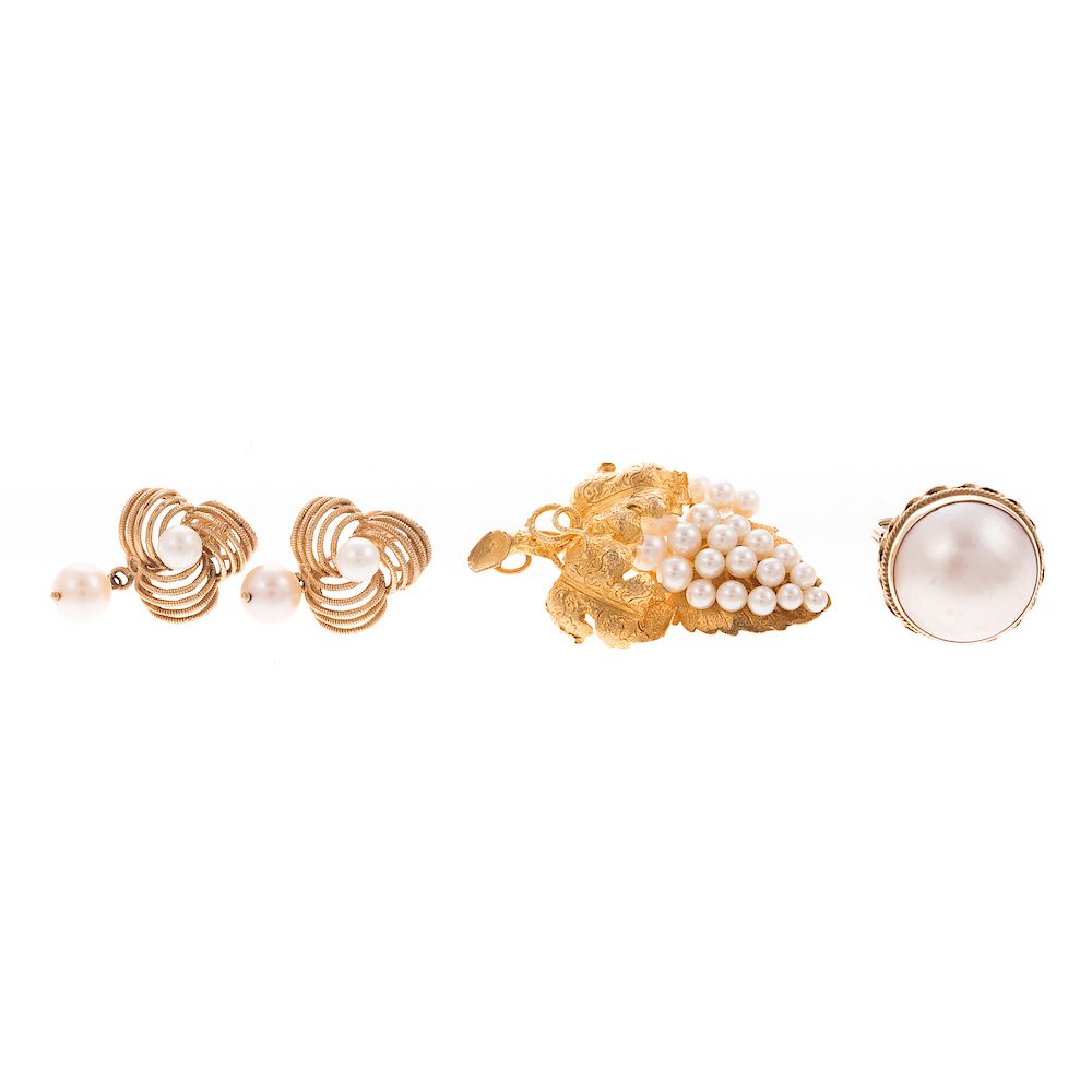 Appraisal: An Assortment of Pearl Jewelry in K K yellow gold