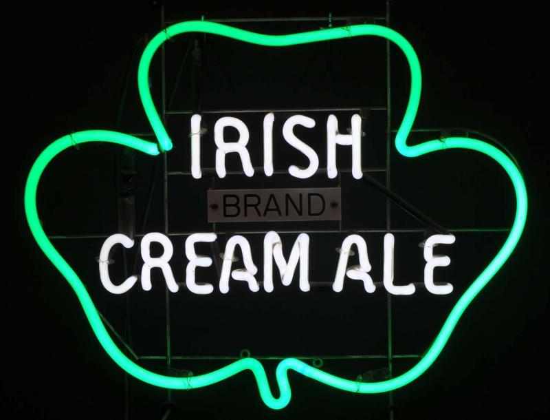 Appraisal: Irish Cream Ale Shamrock Neon Sign Description s to s