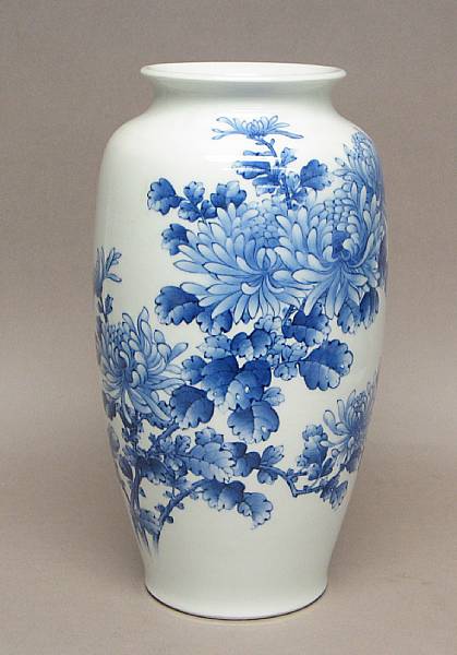 Appraisal: A blue and white porcelain vase Taisho Showa Period Painted