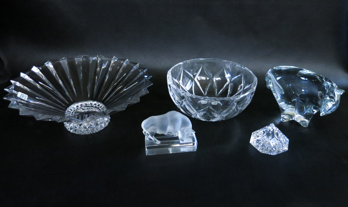 Appraisal: FIVE PIECES OF CRYSTAL AND GLASS TABLE AND DECORATIVE WARE