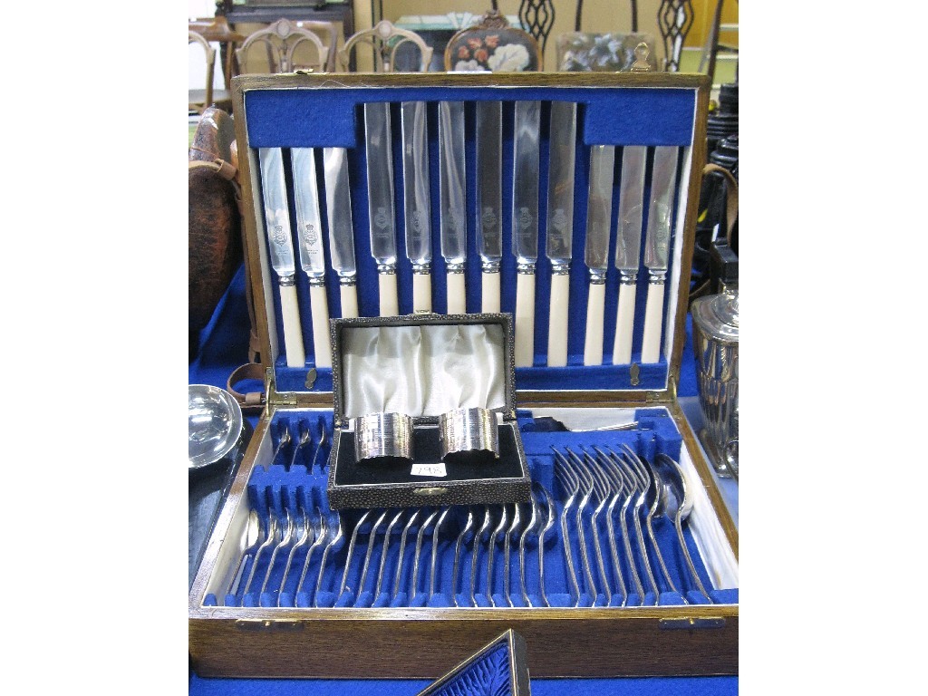 Appraisal: Lot comprising cased cutlery set and a cased pair of