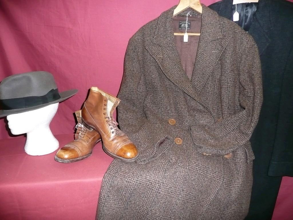 Appraisal: A 's 's gent's brown check winter coat good size