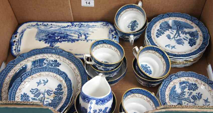 Appraisal: Tray lot comprising Booths Real Old Willow part Tea Service