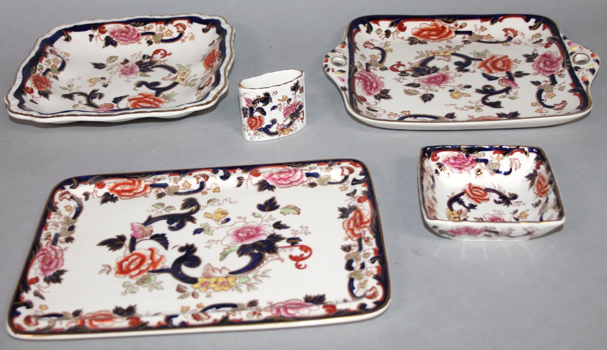 Appraisal: Various Mason's Ironstone Mandalay pattern to include footed bowl cm