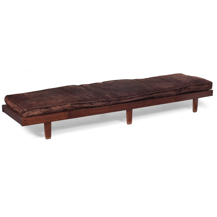 Appraisal: George Nakashima bench daybed walnut long low form with six