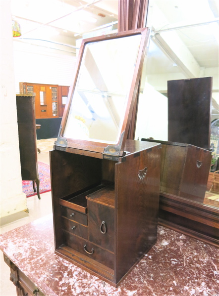 Appraisal: JAPANESE LADY'S SHIBAYAMA KODANSU DRESSING BOX in matched grain woods