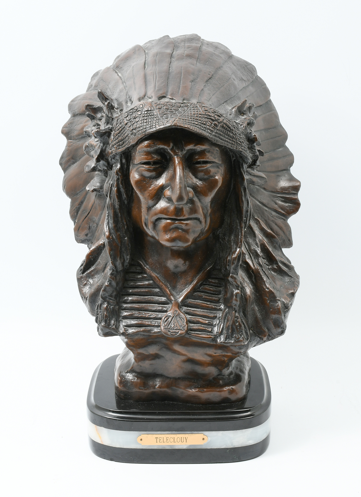 Appraisal: ILLEGIBLY SIGNED NATIVE AMERICAN INDIAN CHIEF BRONZE Plaque reads ''Teleclouy''