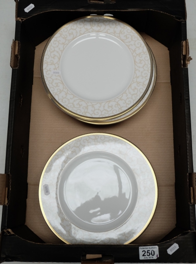 Appraisal: A collection of Wedgwood Celestial Gold dinner plates many seconds