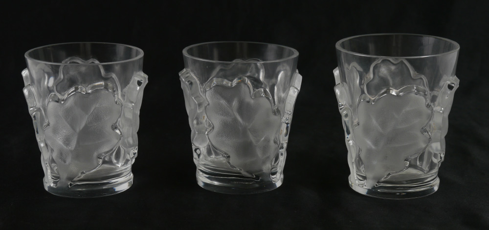 Appraisal: LALIQUE CHENE GLASS TUMBLERS tumblers in the ''Chene'' oak leaf