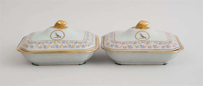 Appraisal: PAIR OF CHINESE EXPORT PORCELAIN CRESTED VEGETABLE DISHES AND COVERS