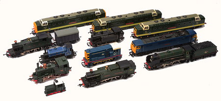 Appraisal: A QUANTITY OF UNBOXED 'OO' GAUGE LOCOMOTIVES to include a