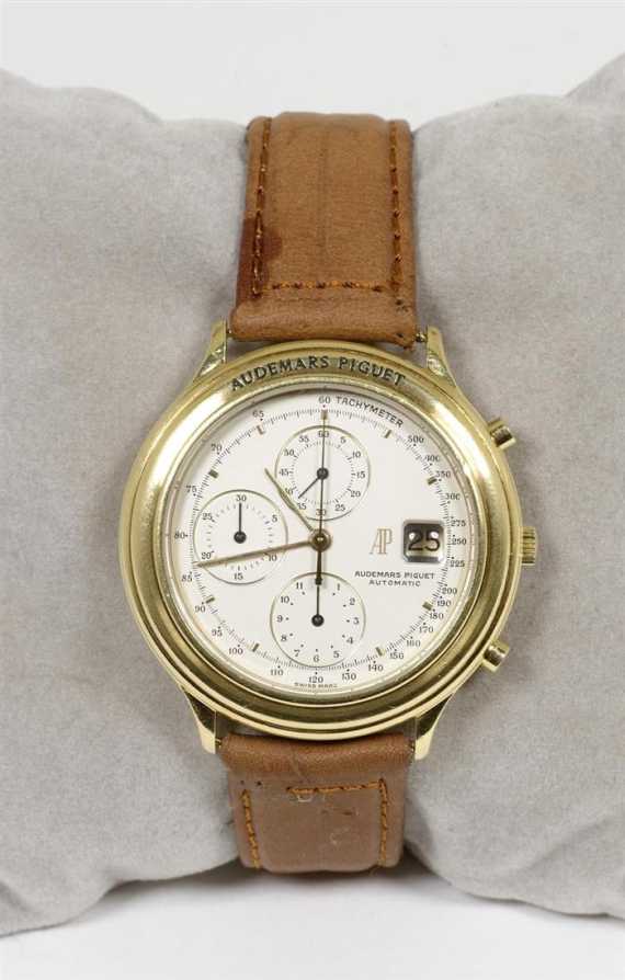 Appraisal: GENTLEMAN'S WRISTWATCH AUTOMATIC CHRONO AUDEMARS PIGUET s Yellow gold Gold