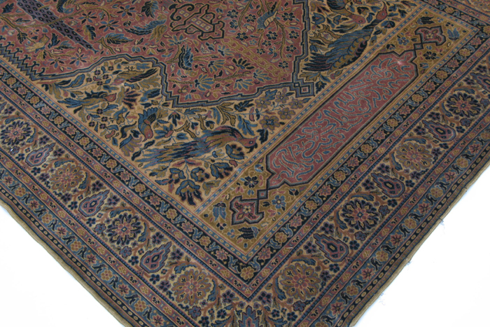 Appraisal: A 'S PERSIAN WALL TAPESTRY depicting a fine quality Oriental