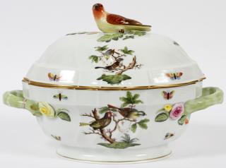 Appraisal: HEREND ROTHSCHILD BIRD PORCELAIN TUREEN HEREND ROTHSCHILD BIRD PORCELAIN TUREEN