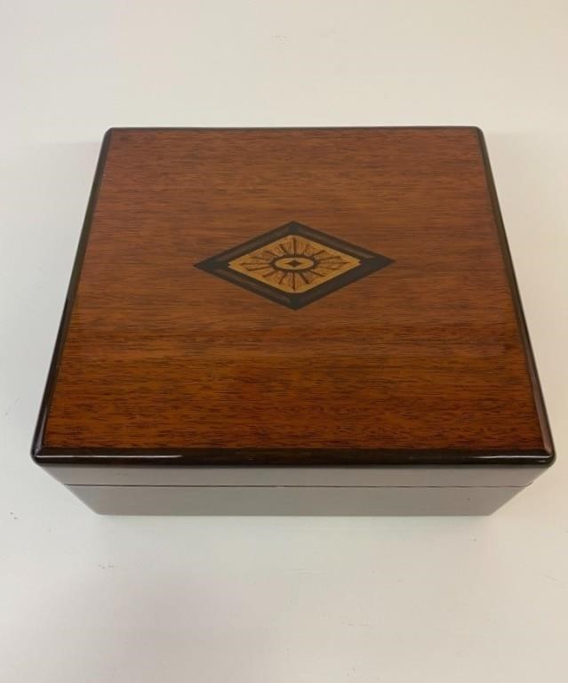 Appraisal: Beamen Ford custom mahogany humidor h x w x d