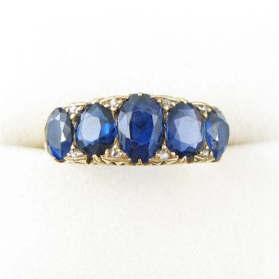 Appraisal: A sapphire five stone ring The five graduated oval shaped