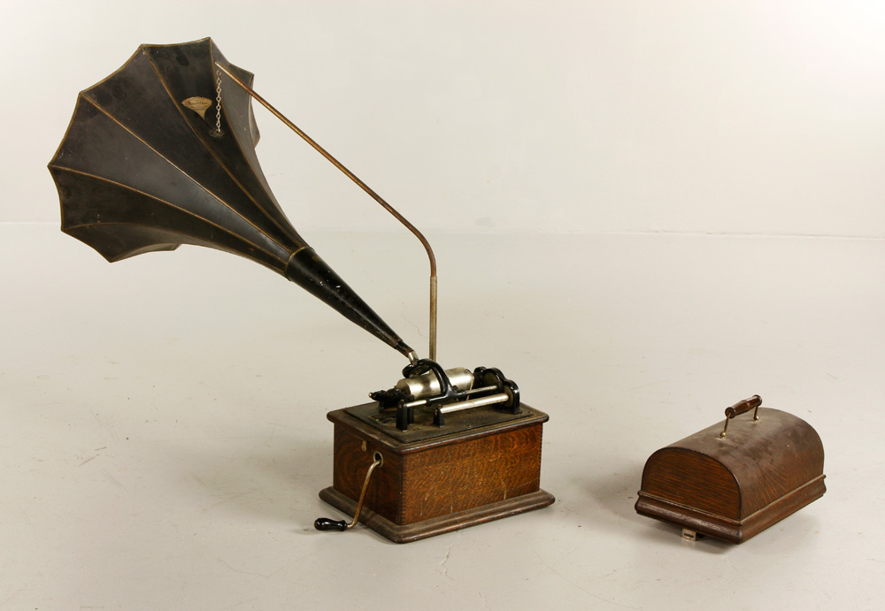 Appraisal: - Edison Standard Phonograph Cylinder Player Edison Standard Phonograph cylinder